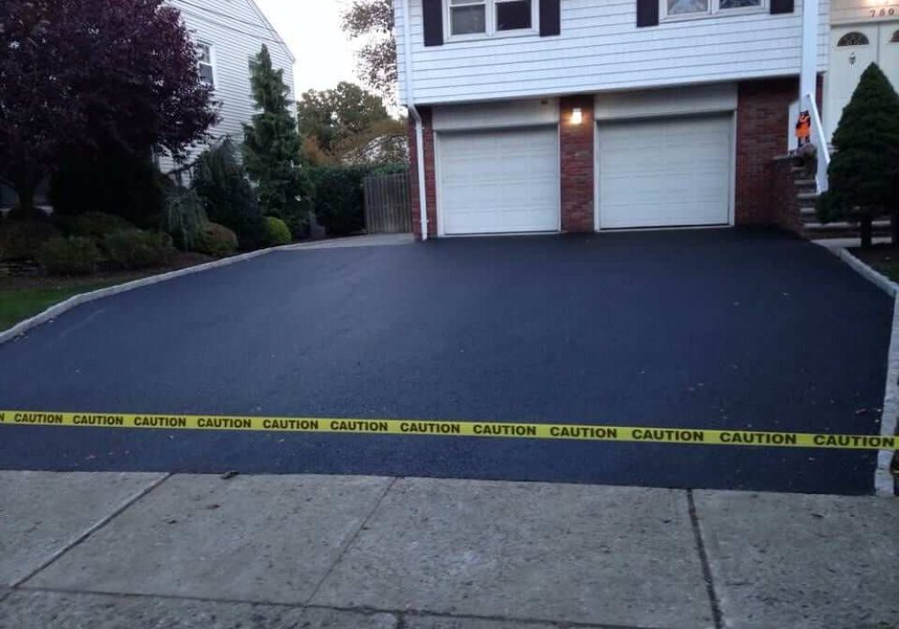 Frank-A-Macchione-Paving-Plus-Asphalt-Driveway-Paving-Company-in-Bergen-County-New-Jersey-1